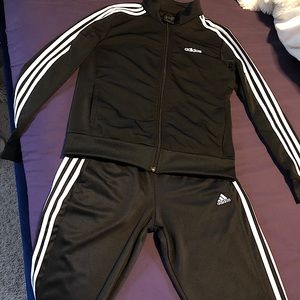 Women’s Adidas Tracksuit